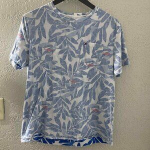 TOMMY HILLFIGER MEN'S RED/BLUE FADED SHARK TEE SHIRT SIZE MEDIUM 100% COTTON